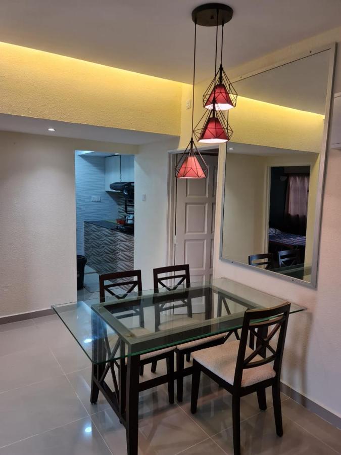 Sri Sayang Home Stay Georgetown Luaran gambar